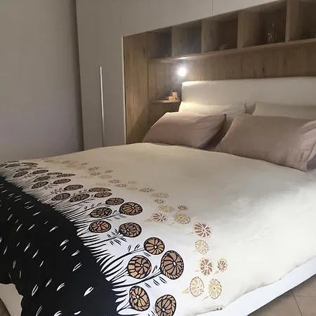 Bell House Apartment